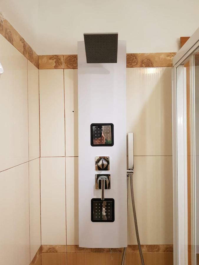 Interno Dieci Řím Exteriér fotografie
