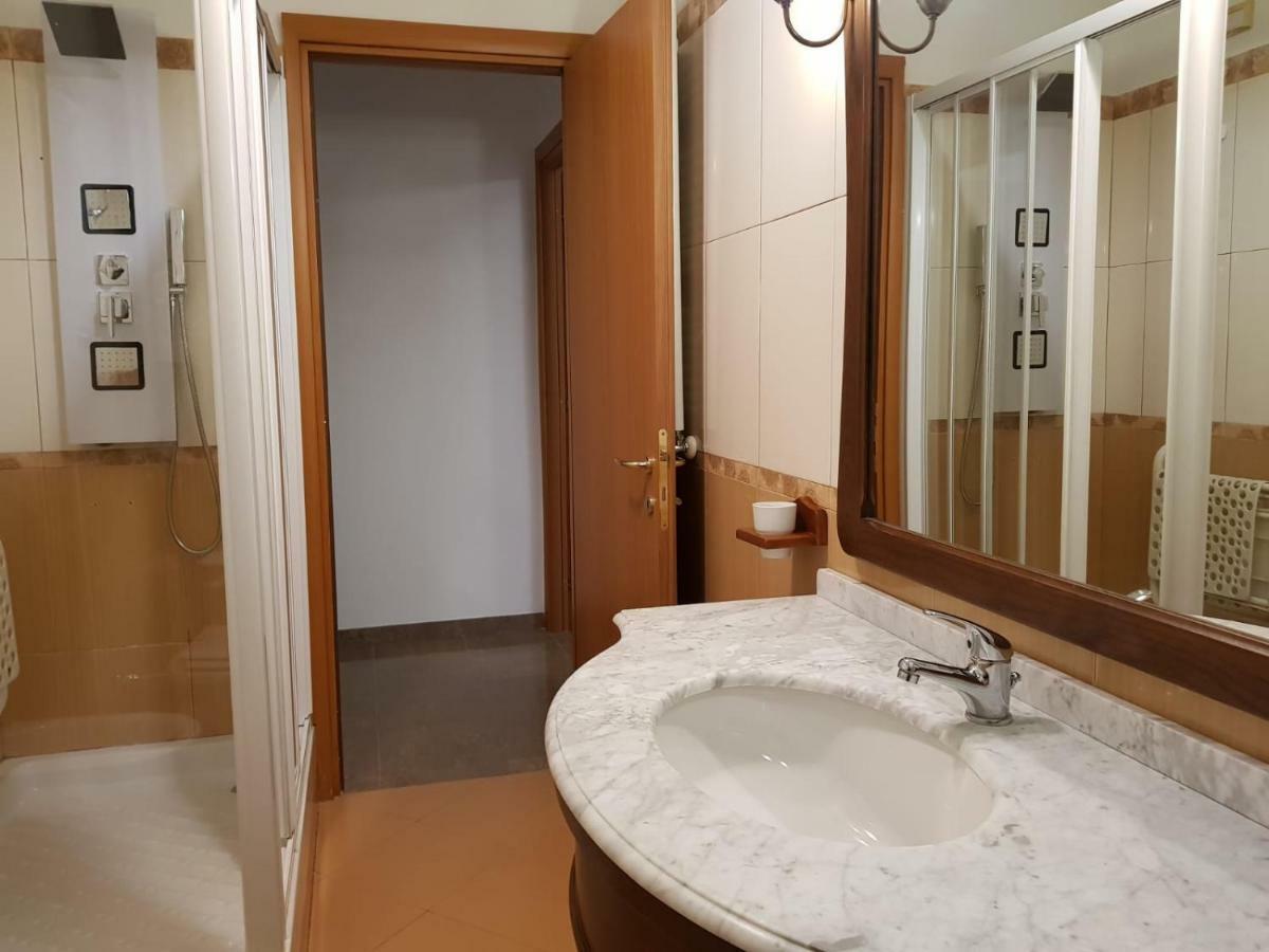 Interno Dieci Řím Exteriér fotografie